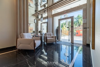 Modern 2B Apt 80M From Mariscal Iml0107,,3 star