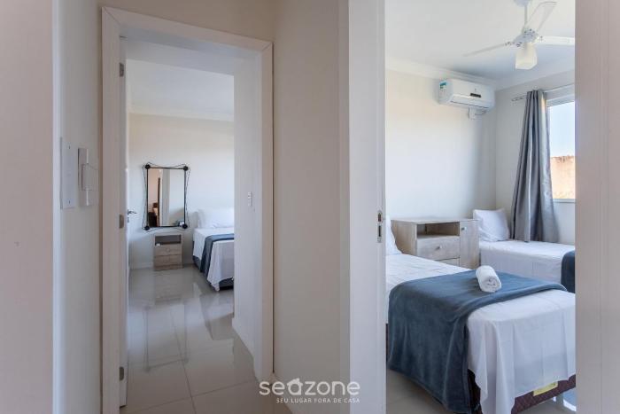 2 bedroom apart w air 270m from the beach gps0102