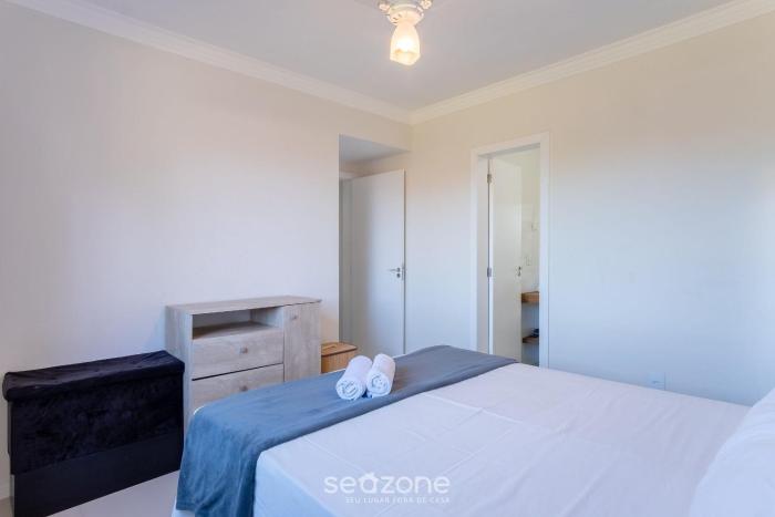 2 bedroom apart w air 270m from the beach gps0102