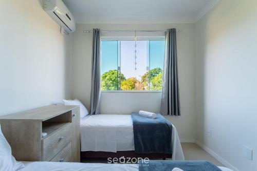 2 bedroom apart w air 270m from the beach gps0102