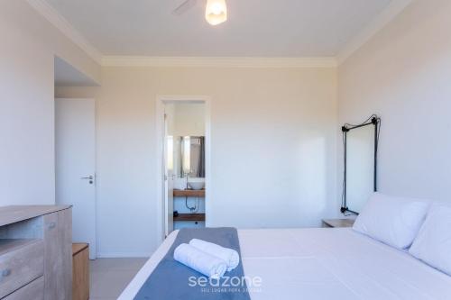 2 bedroom apart w air 270m from the beach gps0102