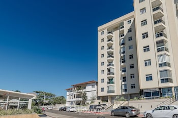 Apt In Muquicaba W/ View Of Small Beach Epm0803,214 Rua Heitor Lugon,2 star