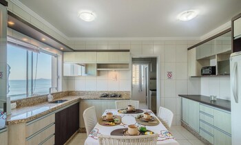 Stay With An Ocean View! Elg0071,,2 star