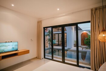 Avura Villa Munggu,,3 star