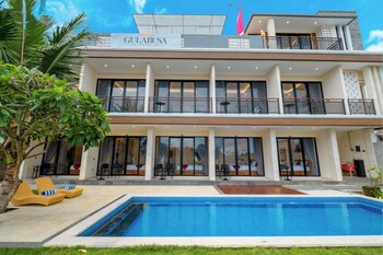 gula busa guest house