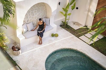 villa senja emas uluwatu
