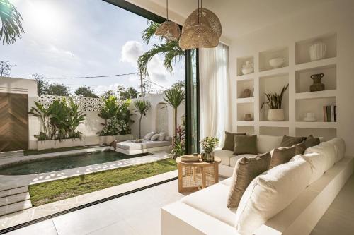 villa senja emas uluwatu