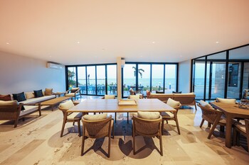 distrito puerto ocean and mangrove views