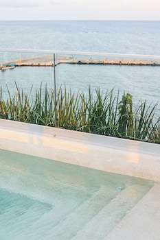 distrito puerto ocean and mangrove views