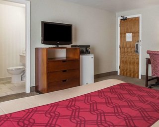 Econo Lodge Lake Region,Center Ossipee>>Carroll,2 star