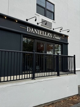 daniellas suites