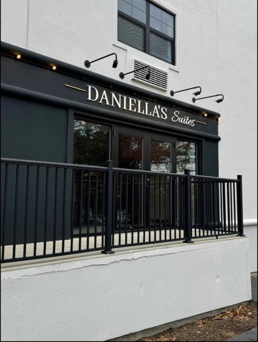 daniellas suites