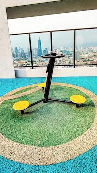 luxury balcony at trion 1 kl by hck