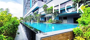 Luxury Balcony At Trion 1 Kl By Hck,,3 star