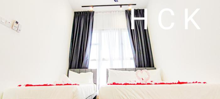 luxury balcony at trion 1 kl by hck