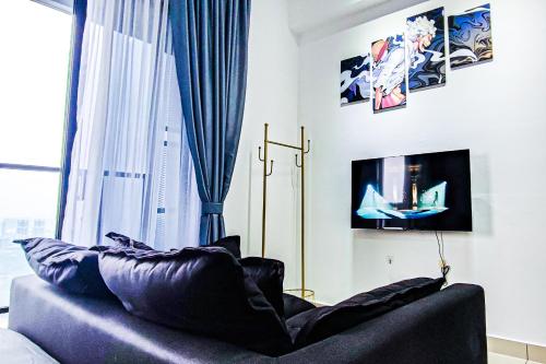 luxury balcony at trion 1 kl by hck