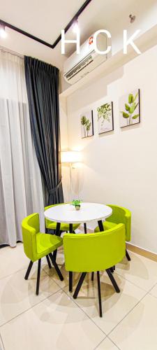luxury balcony at trion 1 kl by hck