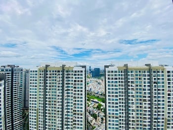 serenity serviced apartments landmark 81