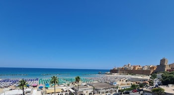 centro and mare rooms and suites