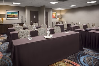 Holiday Inn Wichita East I-35 By Ihg,Sedgwick>>Eastborough,3 star