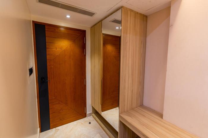monsoon courtyard luxury hotel