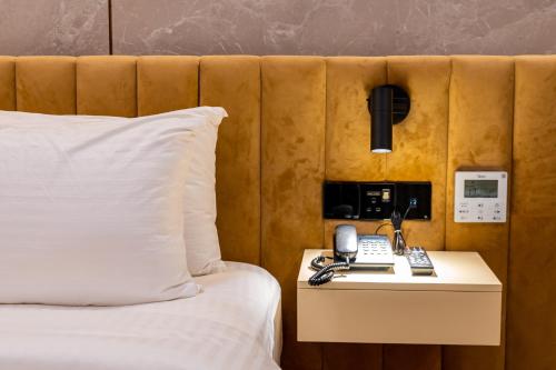 monsoon courtyard luxury hotel