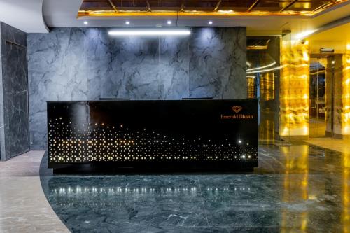 monsoon courtyard luxury hotel