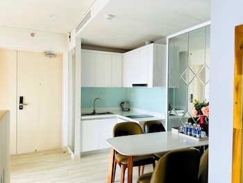 Gold Coast Apartment By San Village,,4 star