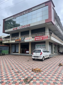 Makaru Lodge,,2 star