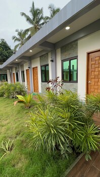 Lalies Inn,,3 star