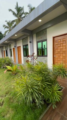 lalies inn
