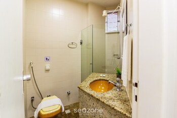 beautiful apt w suite 300m from forte beach bfc301