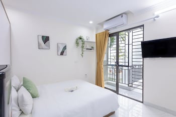 Hera West Lake Apartment,,4 star