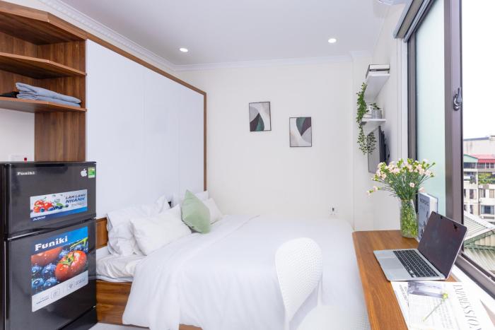 hera west lake apartment