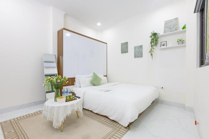 hera west lake apartment