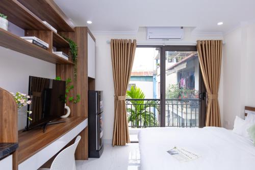 hera west lake apartment