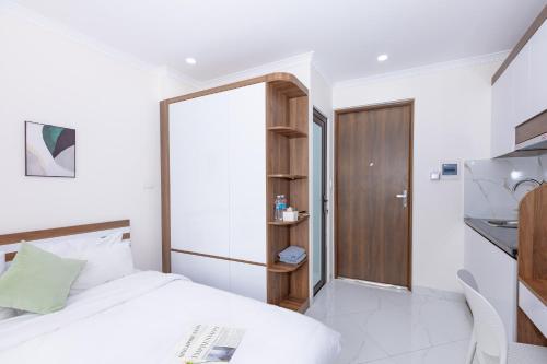 hera west lake apartment