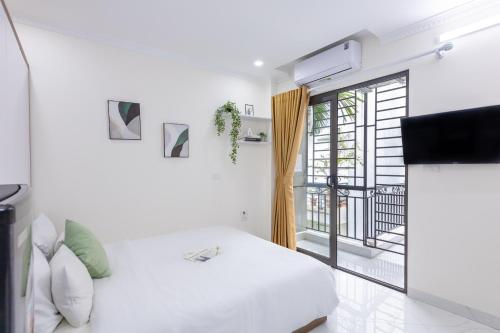hera west lake apartment