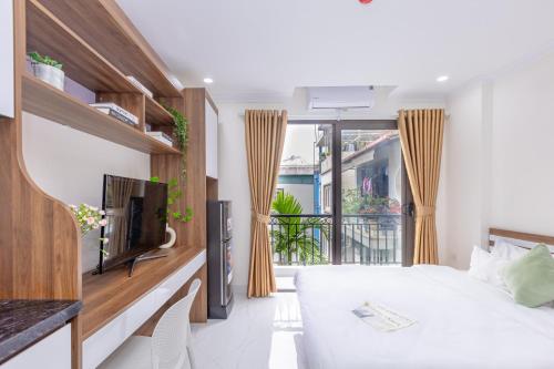 Hera West Lake Apartment,,4 star