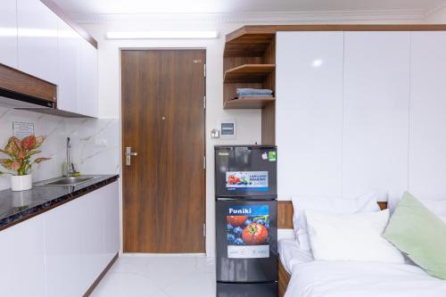 hera west lake apartment