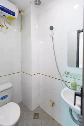 hera west lake apartment