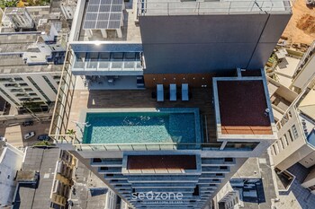 apartments in a building with a pool 800m from the beach in salvador edf