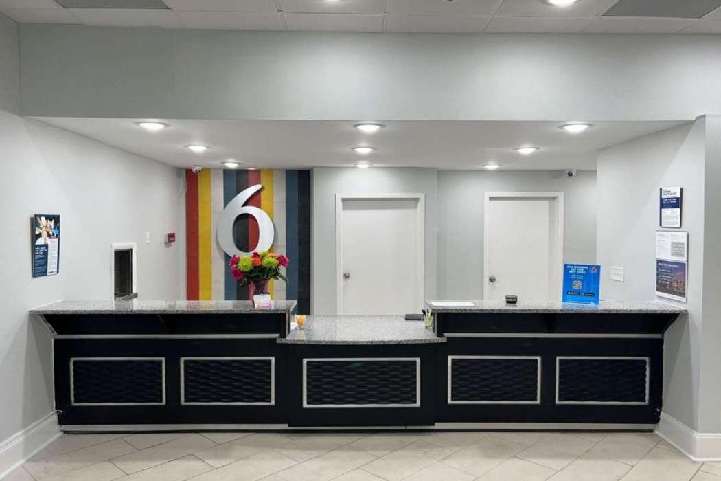 studio 6 west columbia sc airport