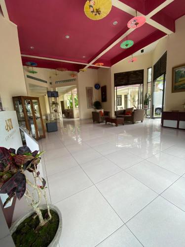 tripletree ken hotel