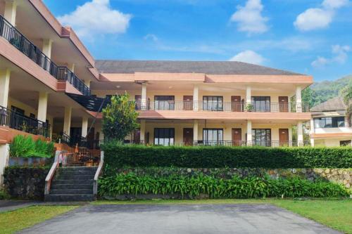 tripletree ken hotel
