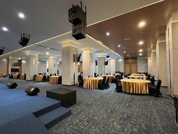 Prime Umy Hotel Convention & Dormitory,,2 star