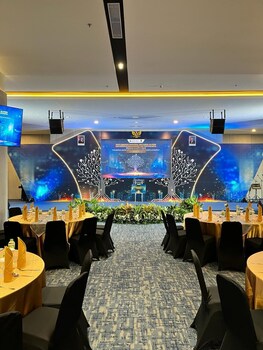 prime umy hotel convention and dormitory