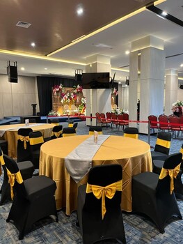 prime umy hotel convention and dormitory