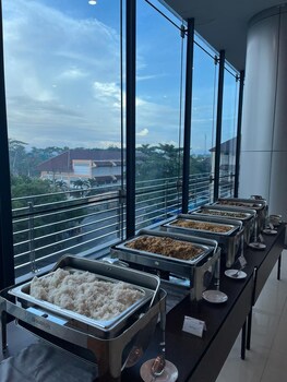 prime umy hotel convention and dormitory