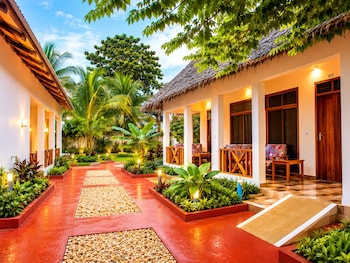 Tumaini Bungalows,,4 star